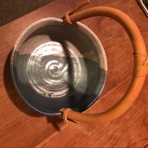 Sololati (?) Concord NH pottery bowl